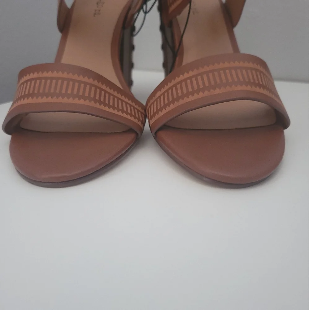 Indigo Rd. Wedges - Picture 2 of 10